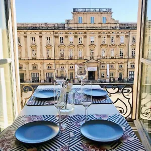  Apartment Host - De Luxe Aux Terreaux & Jacuzzi